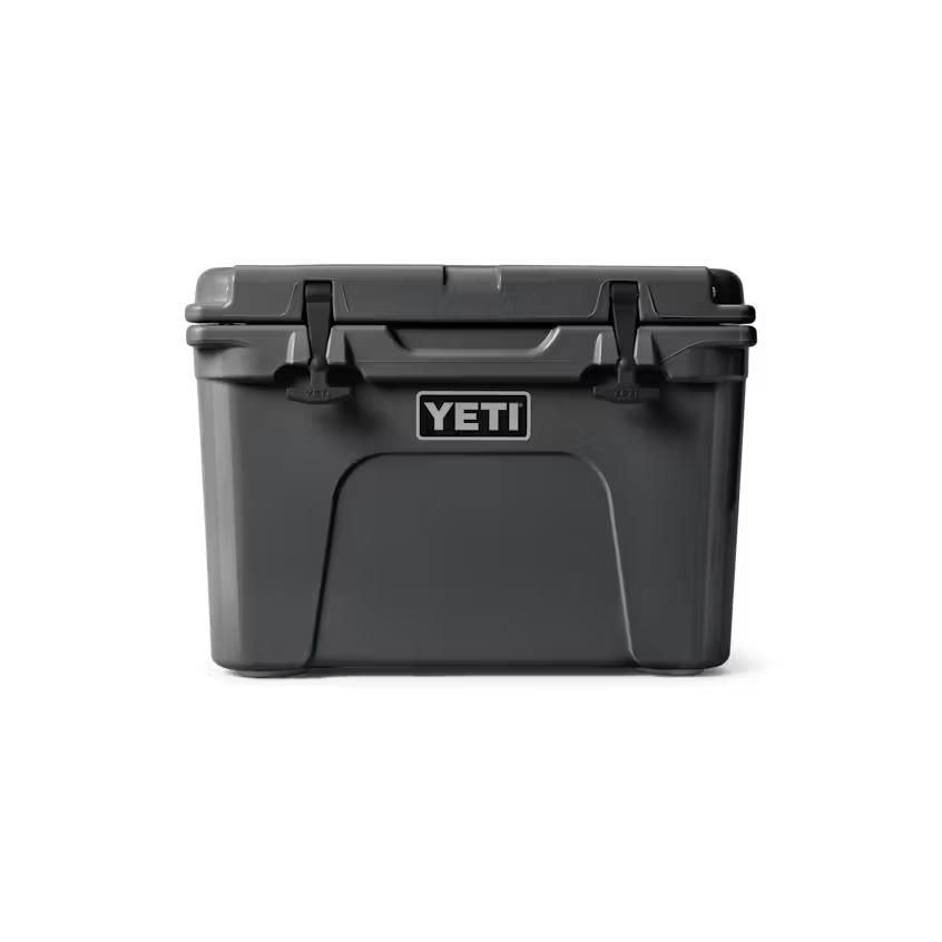 YETI TUNDRA 35 by YETI