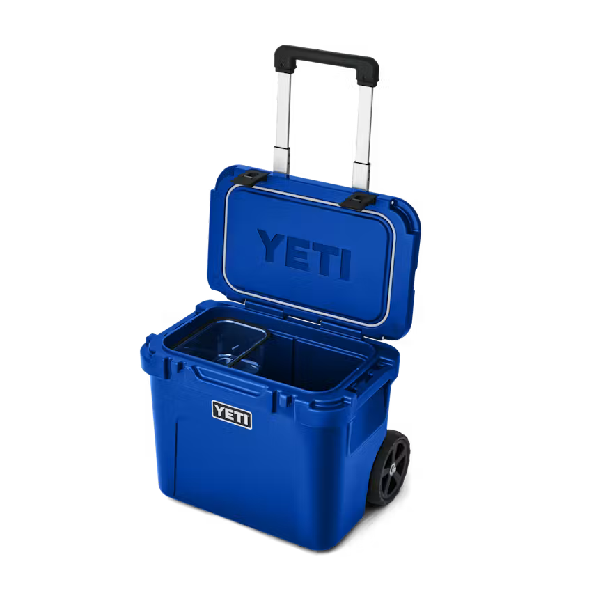 YETI ROADIE 32 WHEELED by YETI