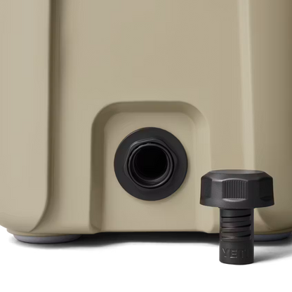 YETI ROADIE 15 by YETI
