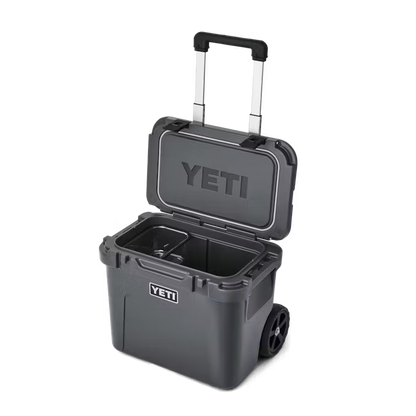 YETI ROADIE 32 WHEELED by YETI