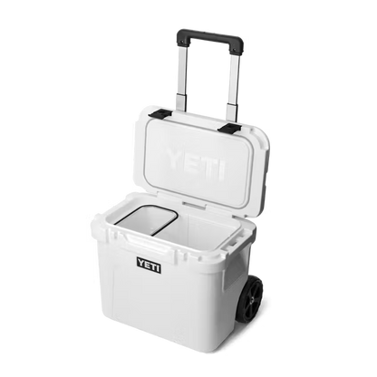 YETI ROADIE 32 WHEELED by YETI